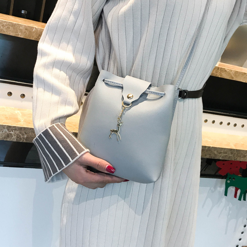 Bolso de las mujeres mini ciervo decorativo bolso del teléfono móvil 2018 nuevo estilo coreano de moda todo partido bolsa pequeña bolsa de mensajero al por mayor
