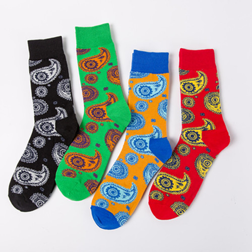 Autumn and winter new fashion trendy socks casual jacquard totem ethnic style stockings skateboard socks wholesale