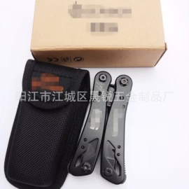 多功能刀钳;钥匙扣及钥匙扣配件;开瓶器