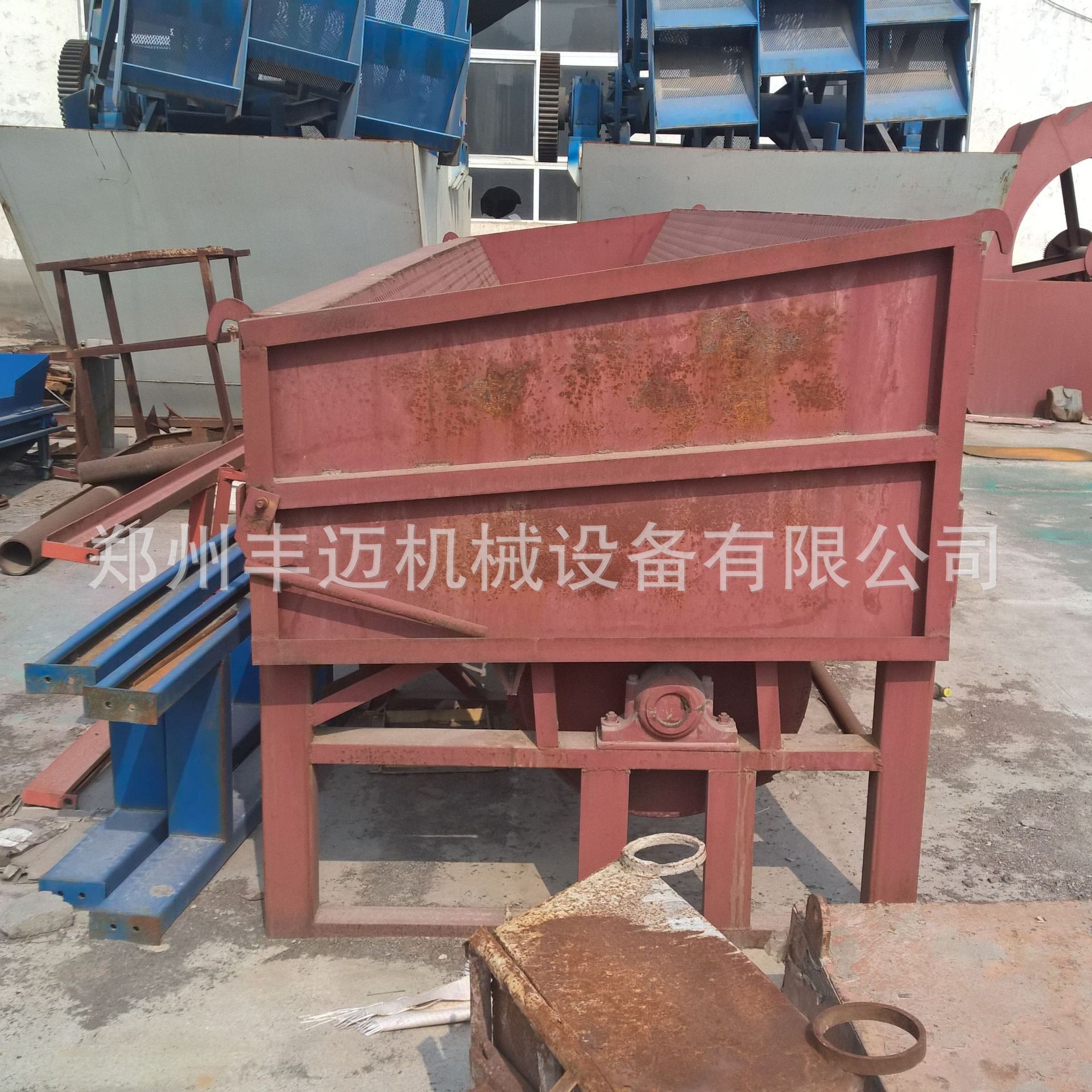 9米双棍木材剥皮机 杨木槐树扒皮机 单辊桐木去皮机价格