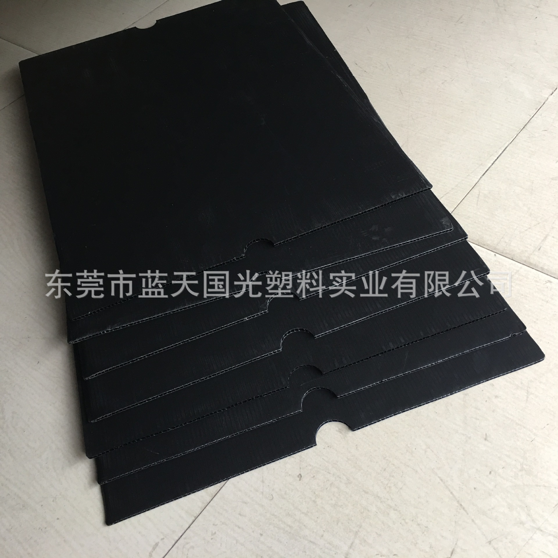 供应可裁切塑料真空板 PP塑料防阻燃隔板 塑料防潮瓦楞中空隔板