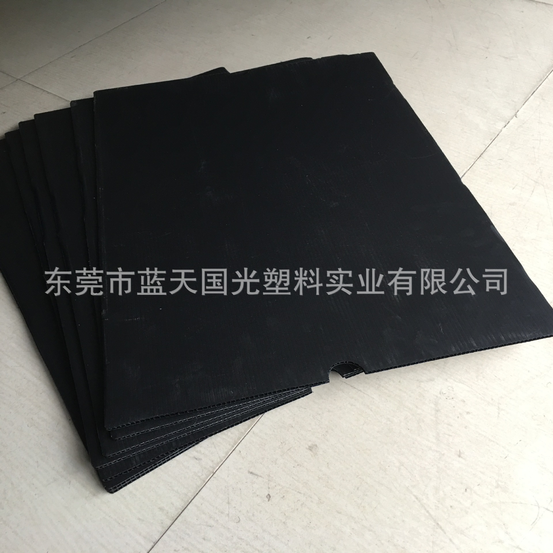 中空板隔板PP空心板塑料瓦楞板万通板蜂巢板隔板防静电真空板