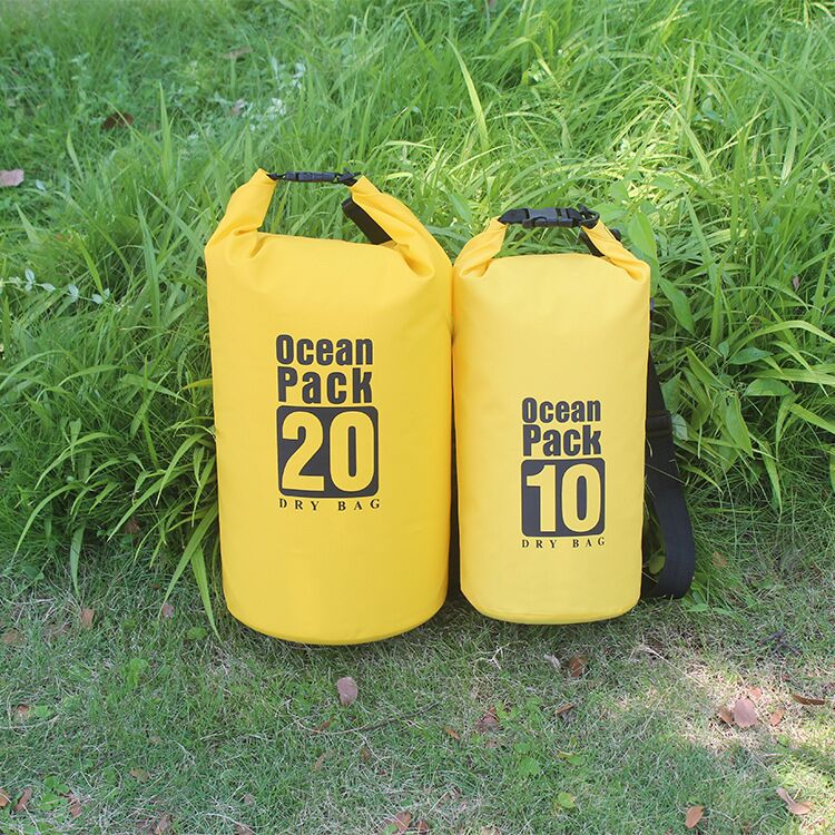 Waterproof beach bucket for swimming