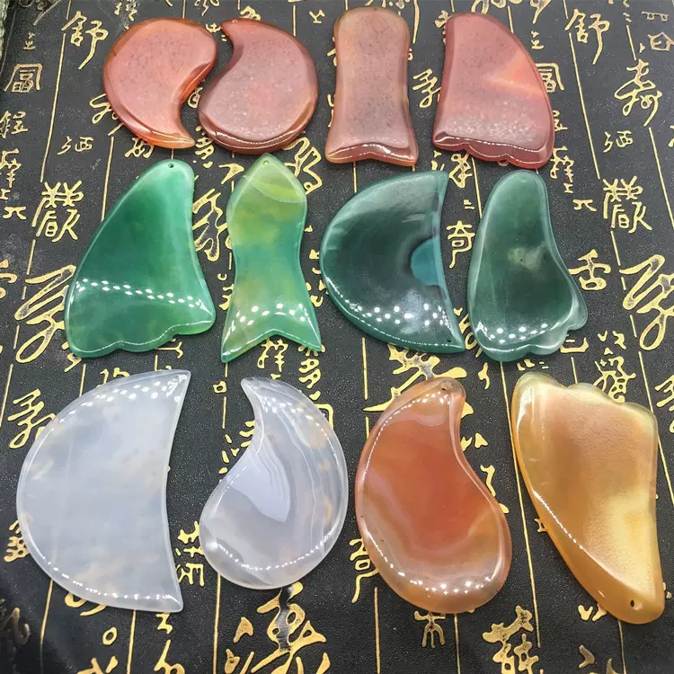 红玛瑙刮痧板批发 红绿玉石刮痧板羊角玛瑙三角形u形刮痧片按摩器