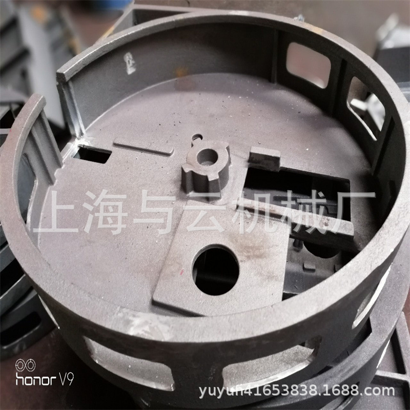 铸造厂；直供灰铁HT200-HT350  球墨铸铁QT400-QT700翻砂加工