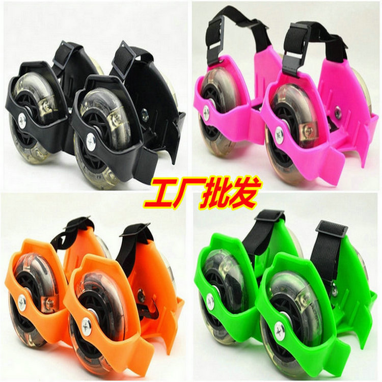 Ventas directas de fábrica Hot Wheels zapatos para caminar de tres colores de PVC emisor de luz rueda de estrella de patinaje sobre ruedas zapatos emisores de luz polea zapatos emisores de luz