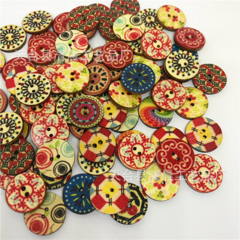 Multi-Color mezclado dos ojos de dibujos animados botón de madera botón redondo vintage impreso botón de madera 100 piezas un paquete