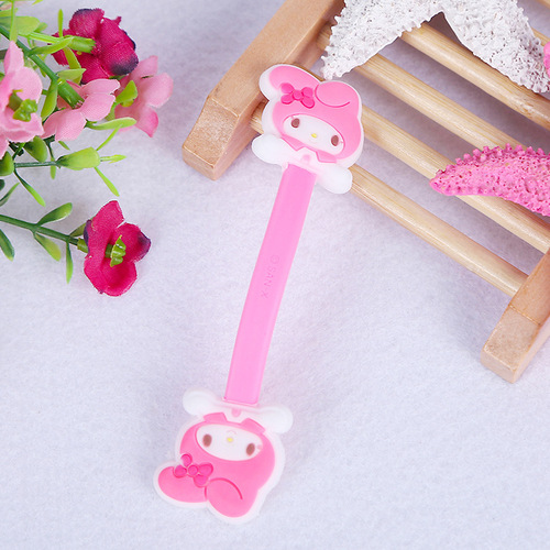 Korean version cute cartoon snap button PVC wire organizer, trendy mobile charging hub production