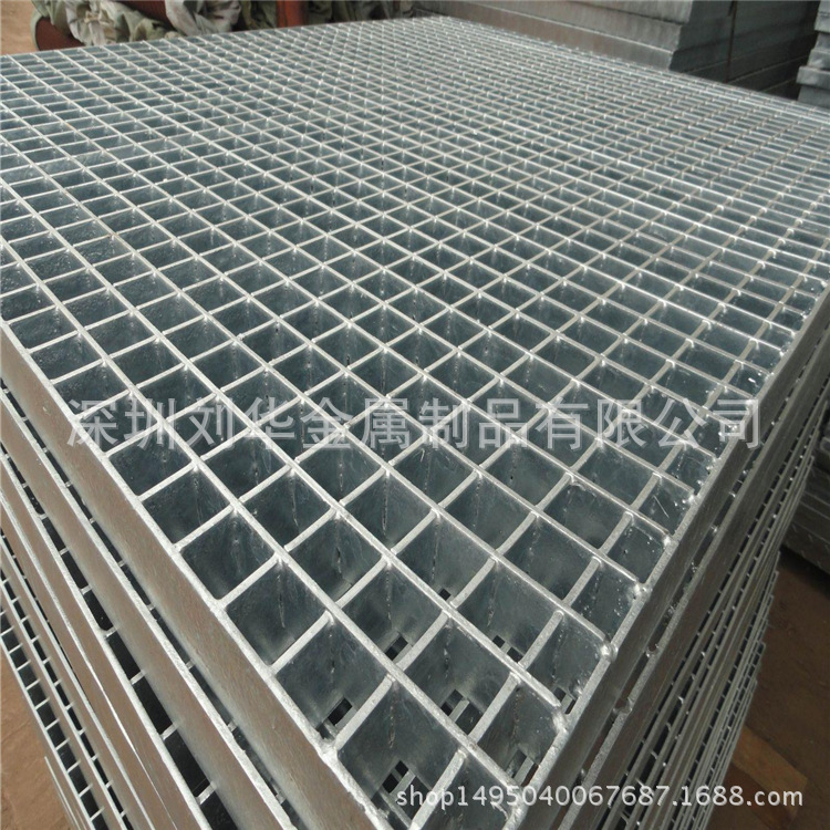 供应防腐镀锌钢格栅 钢格板 厂家直销防护沟盖板 踏步板保证质量