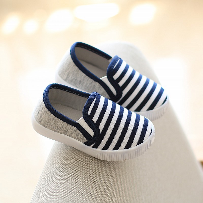 Running baby spring and autumn new children's low-top canvas shoes striped pedal soft bottom factory direct batch 18-23