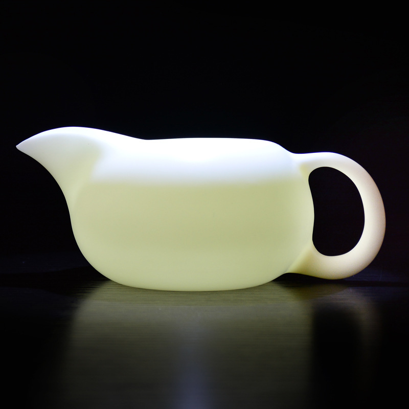 Winjiang dehua porcelana blanca Taza de cerámica taza masculina dispensador de té oveja grasa Jade porcelana promedio taza Kung Fu juego de Té mar Accesorios