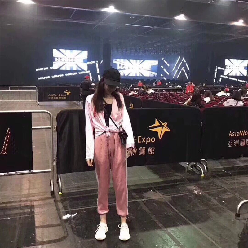 Ins Hot Little Red Book рекомендует шелковая Повседневная тонкая рубашка Солнцезащитная одежда