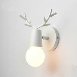 北欧创意鹿头床头壁灯简约卧室走廊壁灯儿童房客厅过道灯具