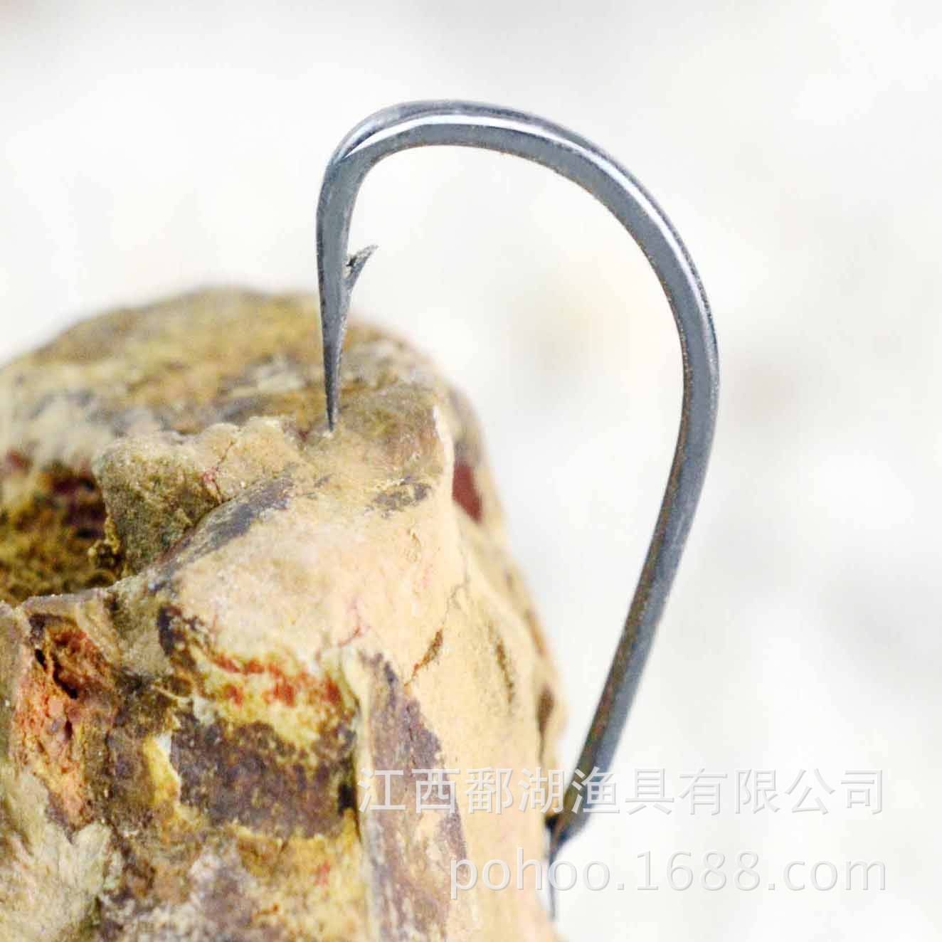 Qihu boutique corriente tiene 10 anzuelos púas/bolsa de acero alto carbono fabricante makou luya delgada tira negro pit asesino