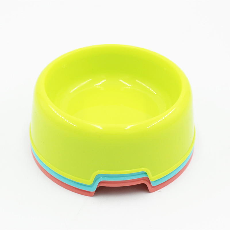 Tazón para mascotas tazón de comida para perros tazón de fuente de gato perro tazón de plástico anti-estrangulador tazón de fuente de luz de plástico de color caramelo al por mayor