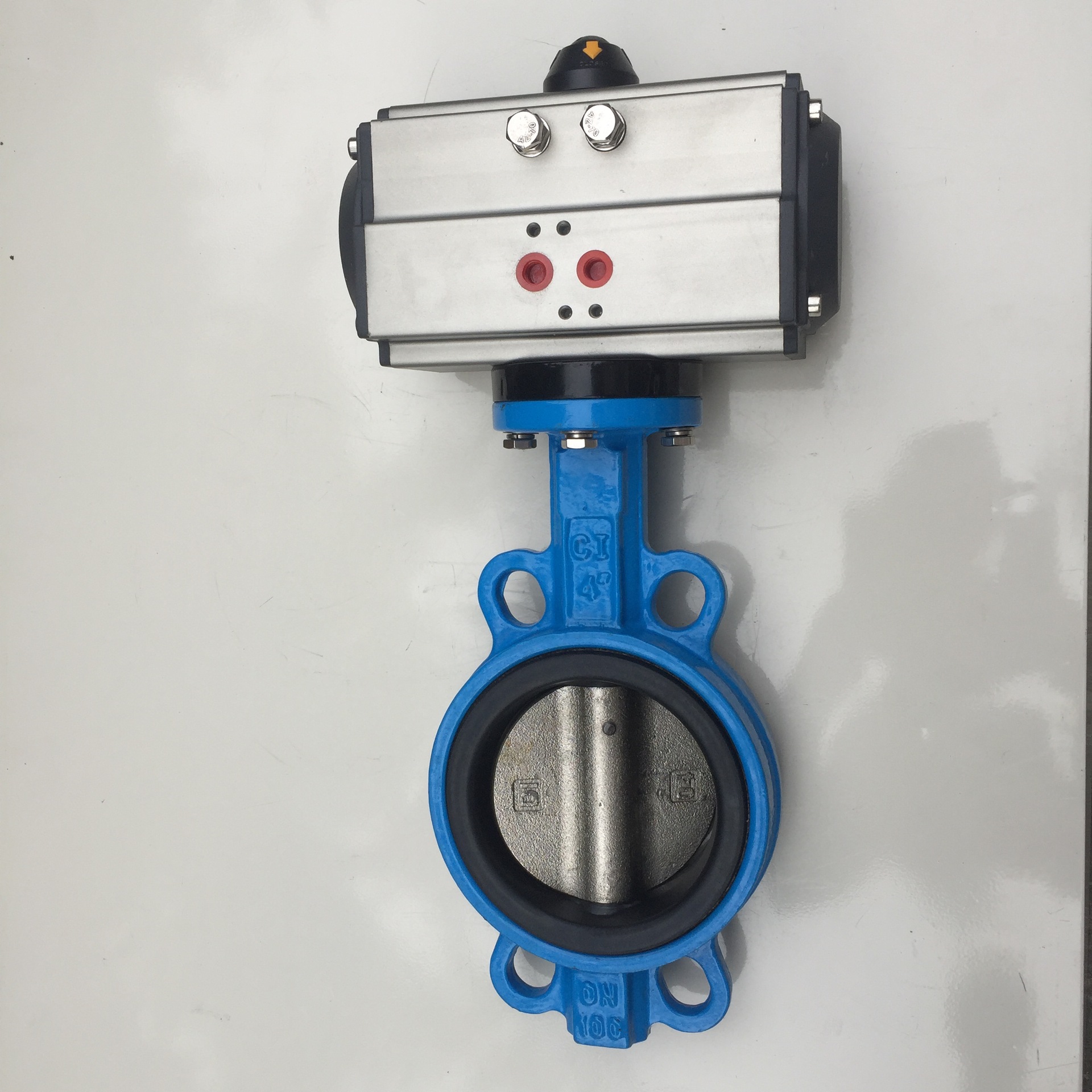 D671X-16Q气动对夹软密封蝶阀双作用开关型24v220v调节型4ma-20ma