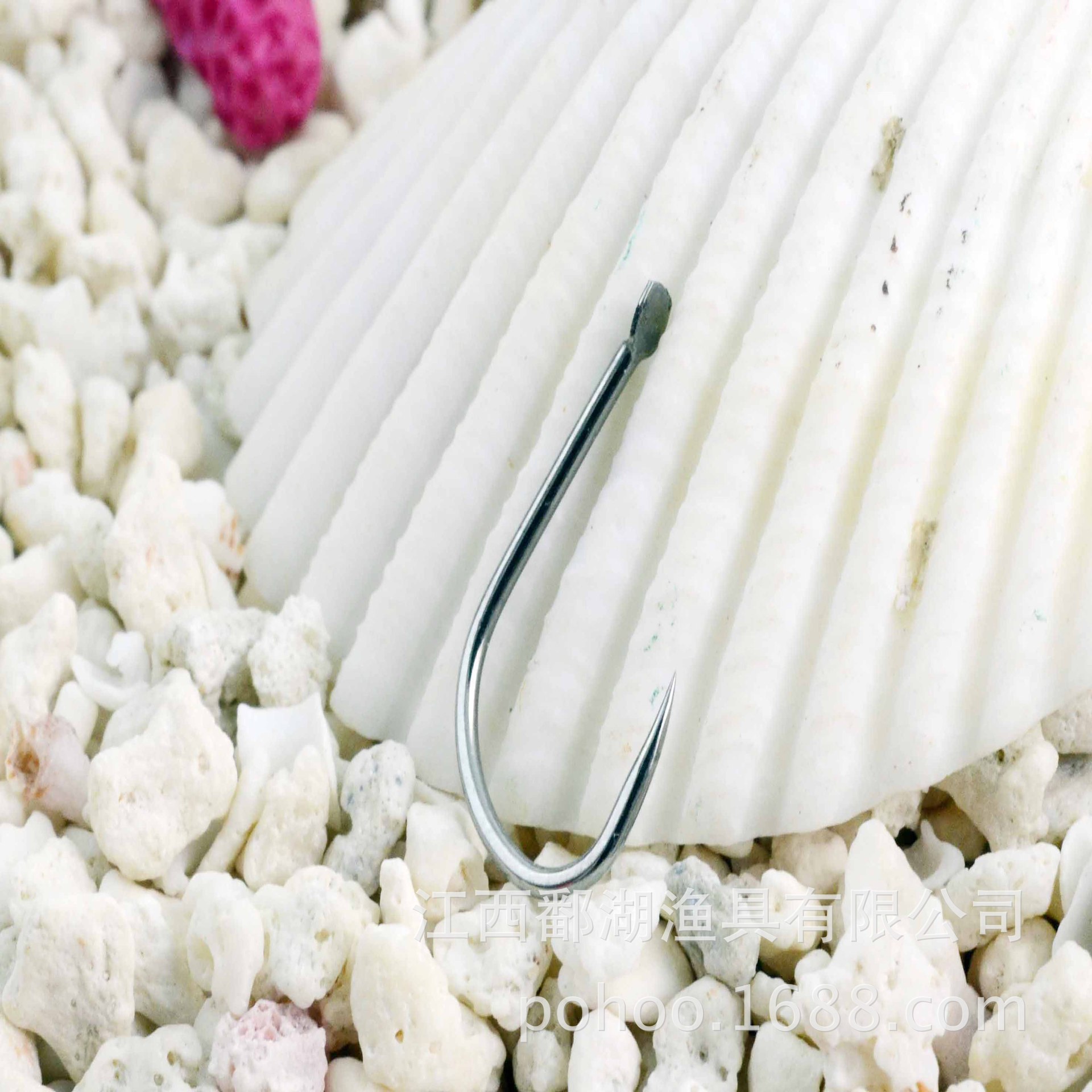 Boutique a granel iseini no púas doble afilado anzuelo de acero de alto carbono lago equipo de pesca fábrica plana golpeó Yidou Qianhe