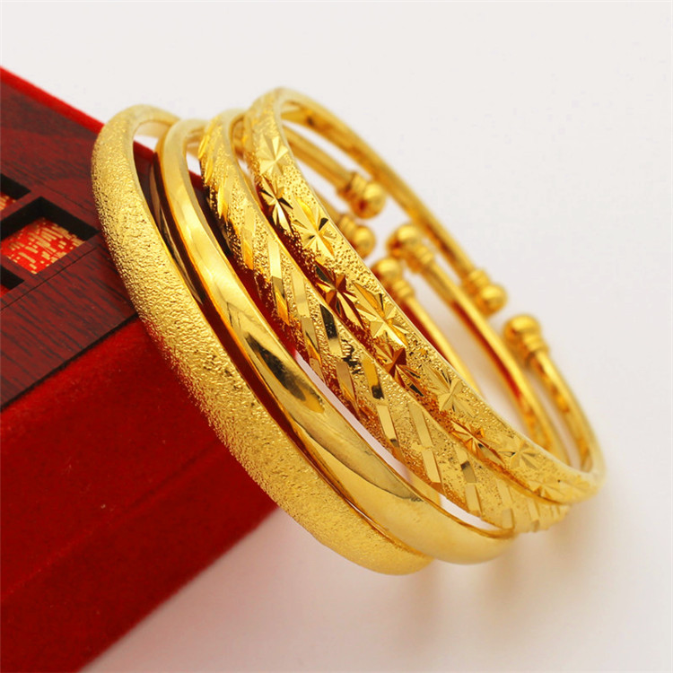 New Brass Plated Vietnam Sand Gold Opening Gypsophila Bracelet European Coin Gold Plated for a Long Time Wedding Jewelry