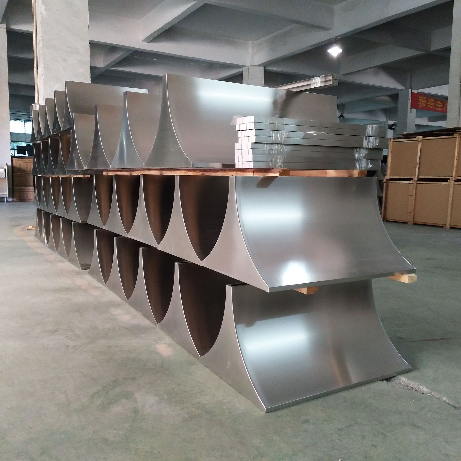 厂家广告牌 有机片立地水牌 弧形底座烤漆三角形底座批发