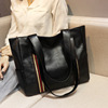 Fashionable universal capacious one-shoulder bag, 2023, suitable for import