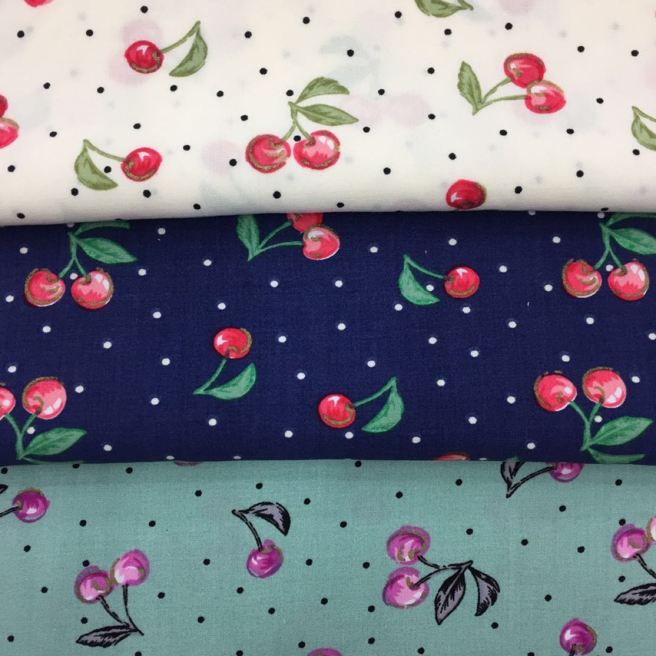 春夏新款童装连衣裙全棉环保活性水印亲肤柔软细腻现货供应9折优