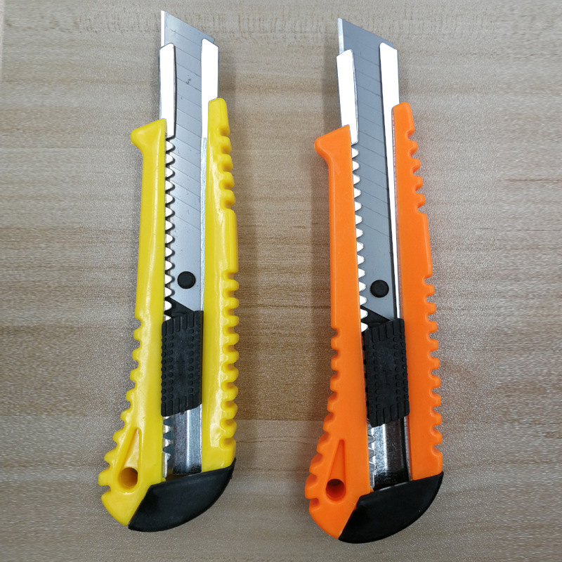 Factory Direct Sales art knife paper cutting knife wholesale knife holder large industrial blade 18mm large thick wallpaper knife