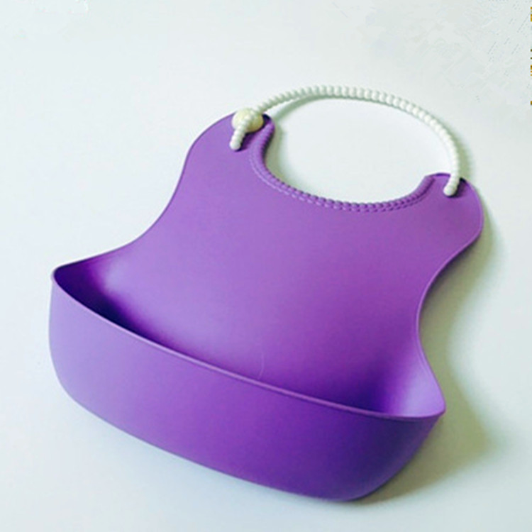 El bebé que come el babero del babero tridimensional de los niños plásticos del babero impermeable fácil limpiar