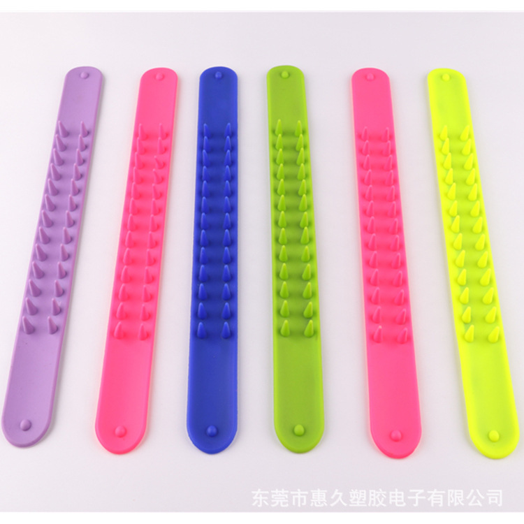 2019新款硅胶双刺拍拍手环 13双刺双排硅胶拍拍圈 礼品手环