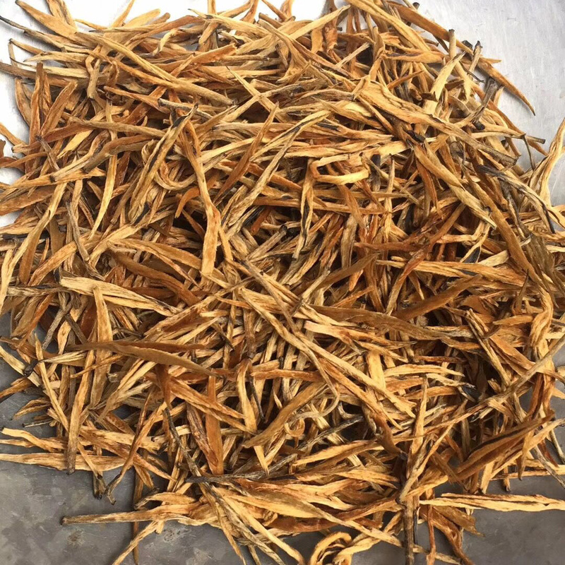 Yunnan Yunnan Red single Bud golden needle straight small golden needle big golden Bud honey fragrant golden spiral strip golden Bud large batch