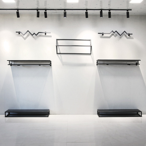 Creative iron wall hangers for men's and women's clothing stores, wall-mounted, side-mounted display racks for children's clothing stores, shelves for exhibition and display