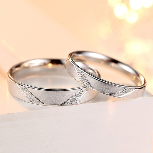 Korean personalized hand jewelry s925 sterling silver couple rings European and American men's and women's silver jewelry creative closed mouth rings wholesale
