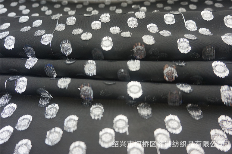 新款  梭织金银丝圆点波点剪花面料 童女装圣诞节连衣裙鞋材箱包