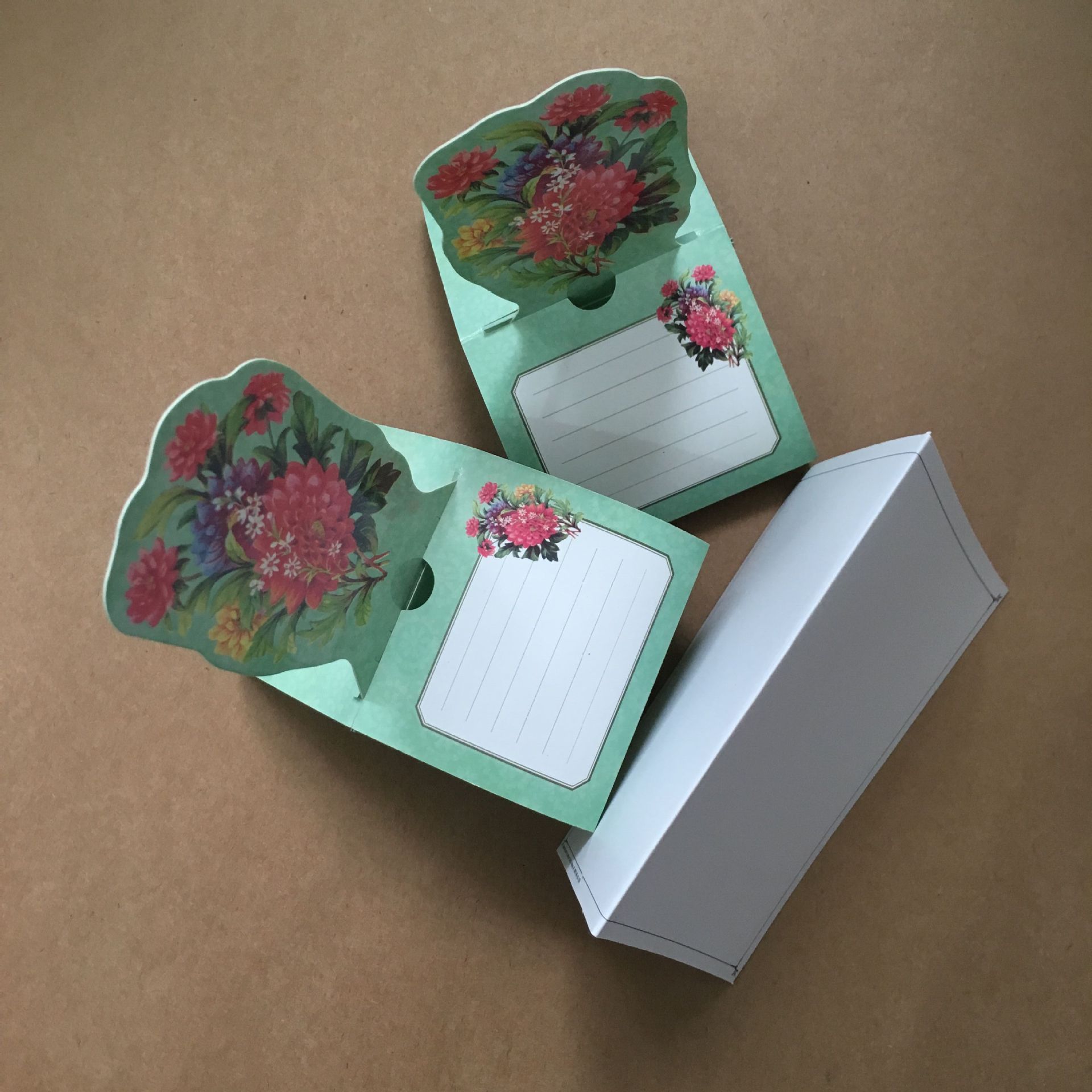 厂家定 做平安夜留言贺卡照片相框纸包装情人节心型贺卡免费设计