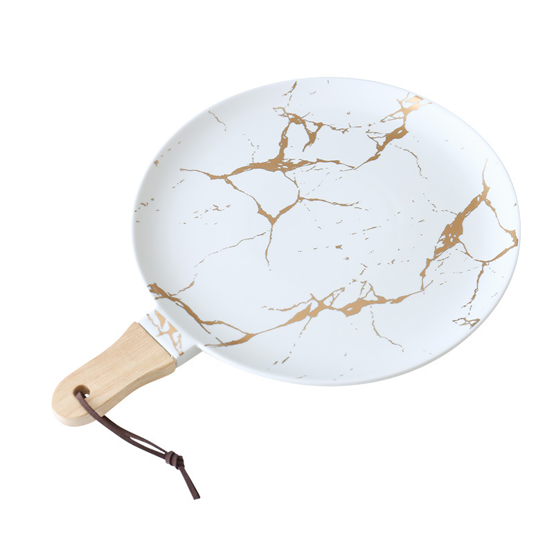 Мраморная рисунка золото и белые большие диски с деревянными ручками