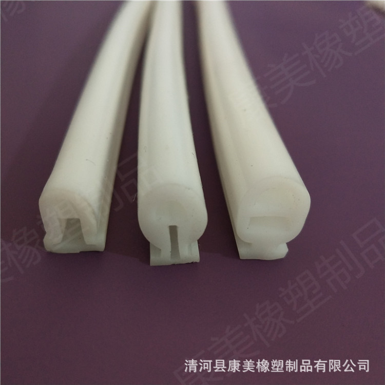 批发LED灯套管霓虹灯透光条软灯条硅胶套管COB透镜配条汽车导光条