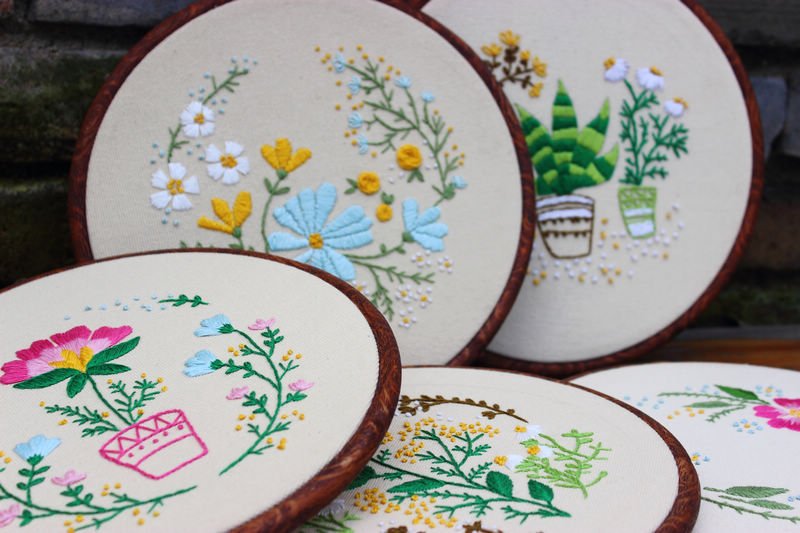 Blooming jardín hecho a mano DIY tela novato europeo bordado flores y plantas material paquete kit costura traje