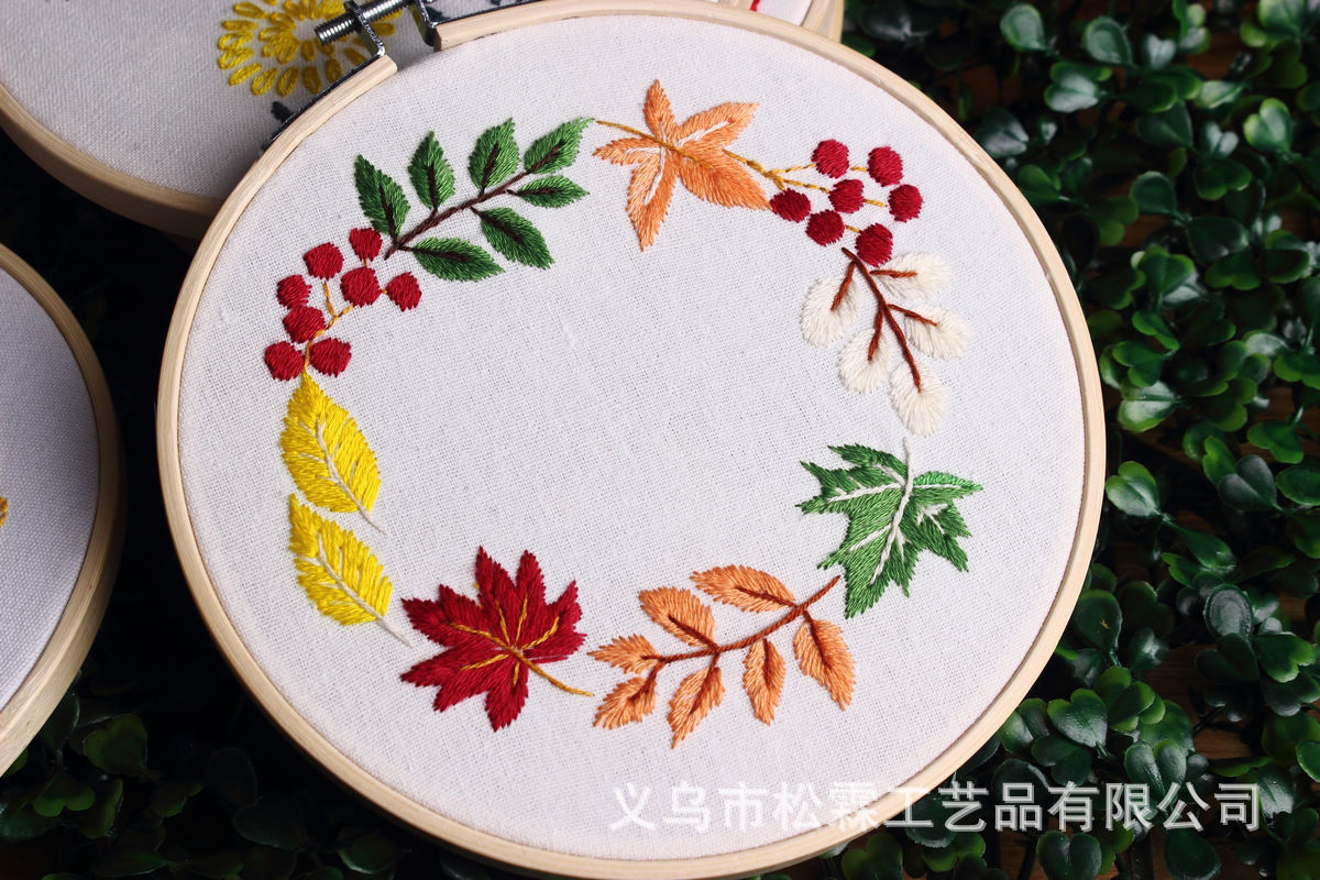 Flor y hoja hermosa tela hecha a mano DIY novato bordado europeo flores y plantas material paquete kit costura traje lavanda