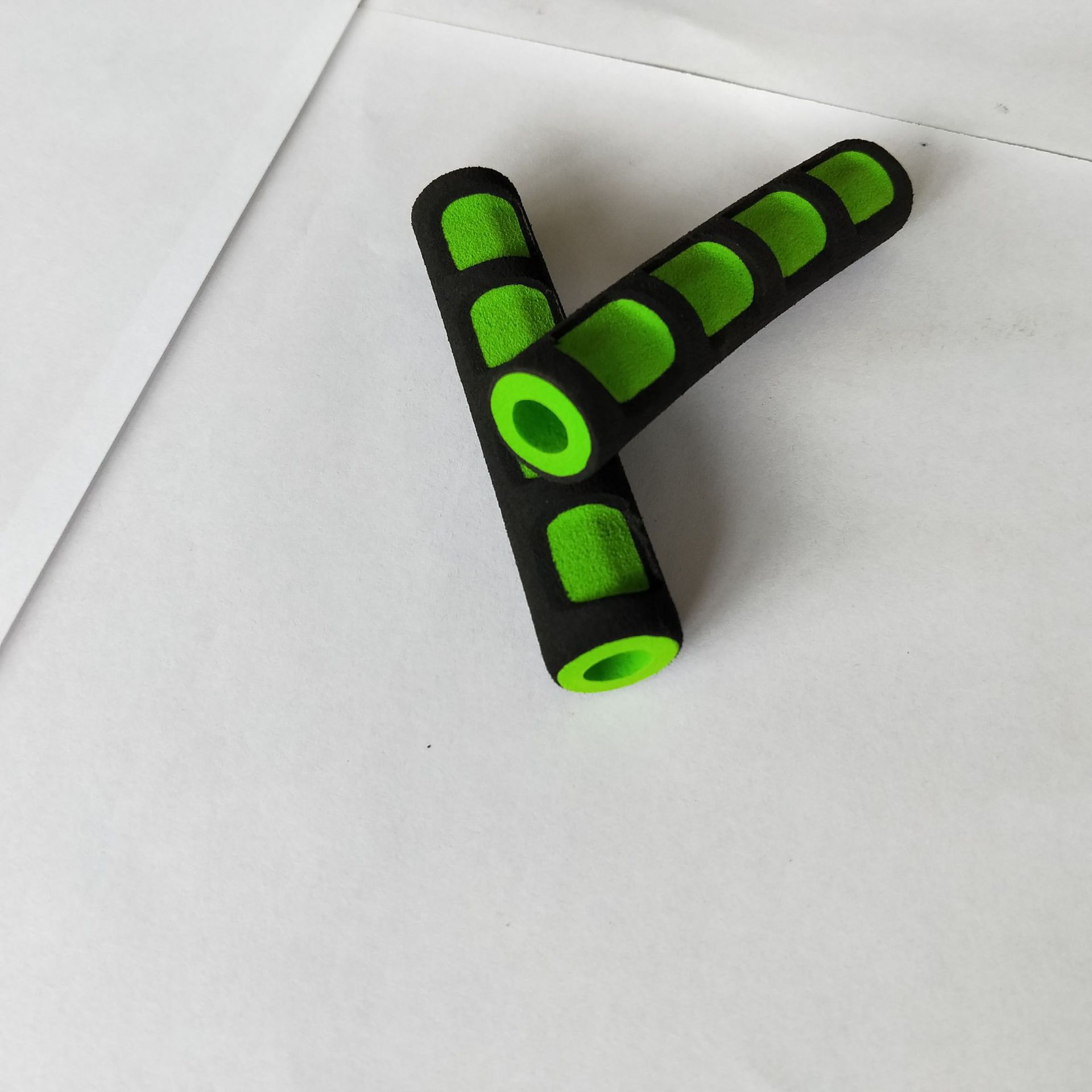 厂家橡塑把套海绵手柄套登上杖握双色磨面NBR泡棉手把套