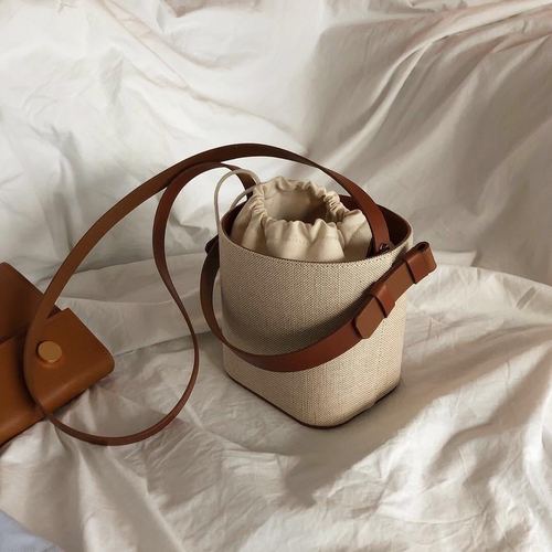 2024 Spring and Summer New Ins Popular Canvas and Leather Bucket Bag Contrast Color Small Bag Single Shoulder Crossbody Bag for Women