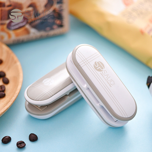 Made in Taiwan, small heating sealing machine, food bag sealing machine, portable sealing clip, dual-purpose sealing machine