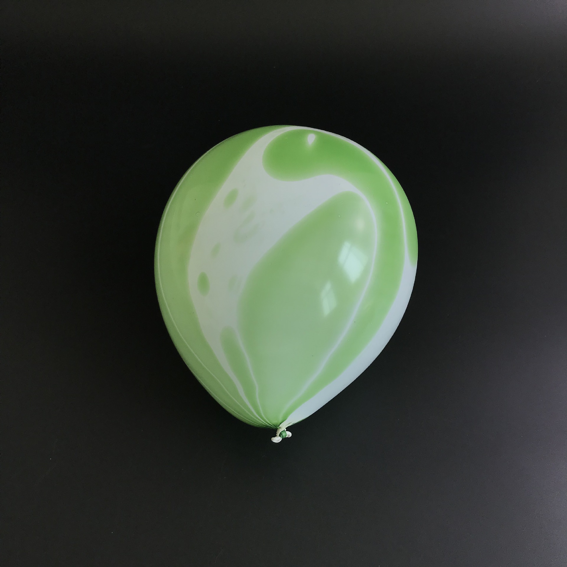 La fábrica de globos de látex de juguete para niños al por mayor fiesta de bodas de vacaciones globo de 12 pulgadas ágata colorido globo de nube