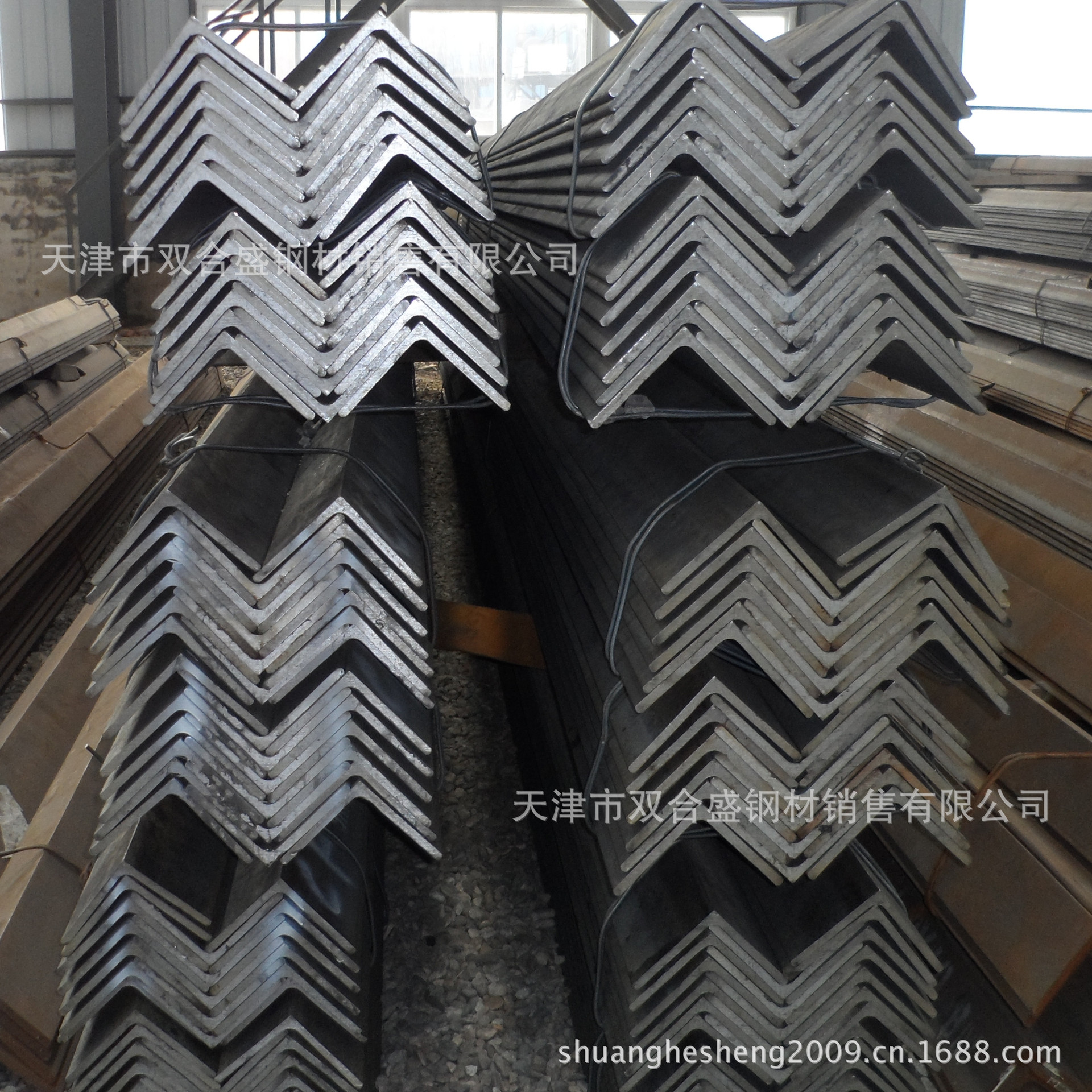 20*20-65*65外贸出口等边小角钢