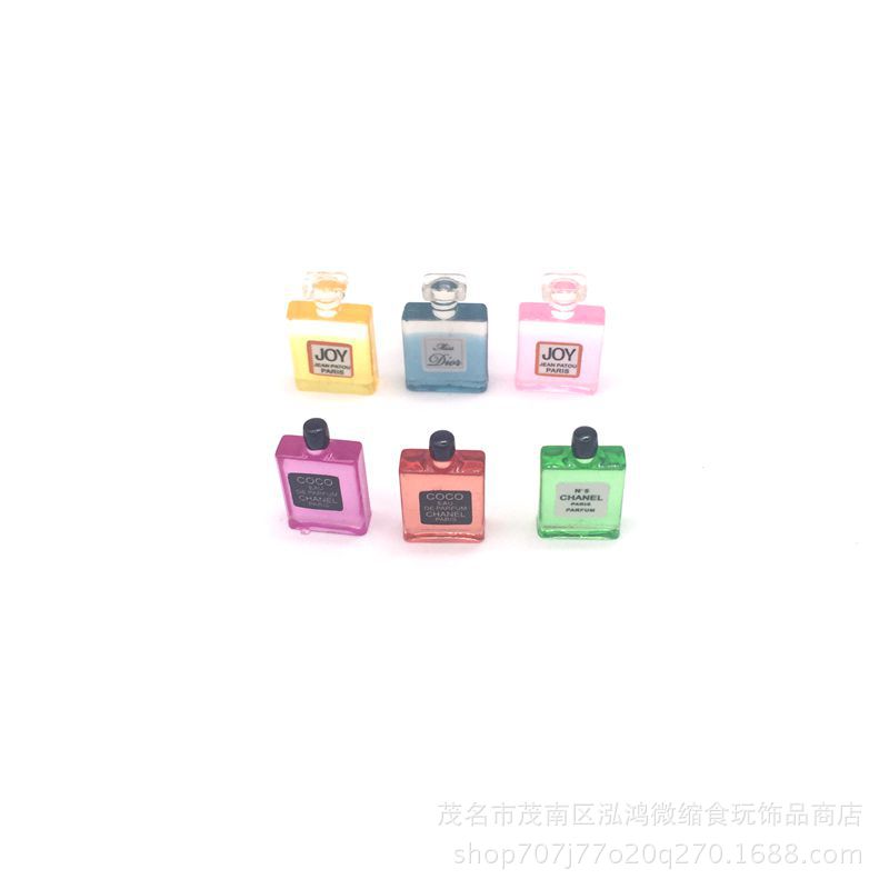 Factory direct sales of Japanese dollhouse accessories, DIY scene models, miniature food toys, and 6-color French perfumes.