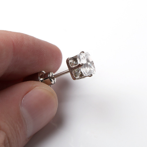 LED diamond luminous earrings, luminous trendy jewelry earrings, bar men and women couple earrings, luminous earrings wholesale