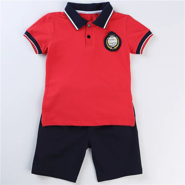 Red shorts, with short sleeve