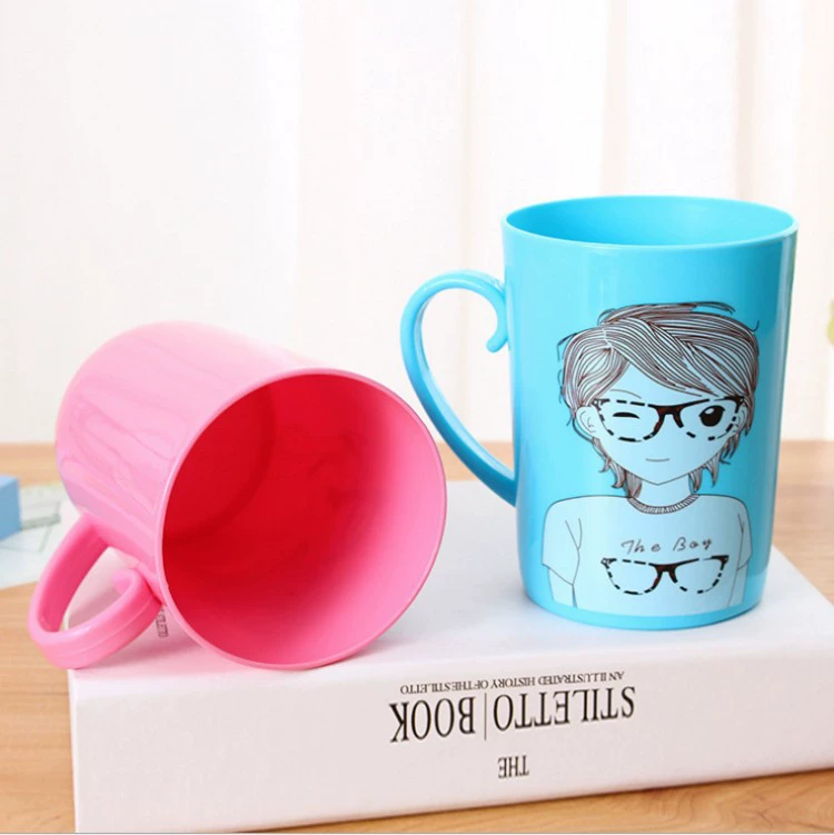  cartoon plastic mouthwash for beloved