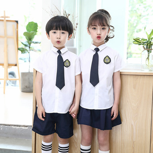 Ӣ���L�����r�����b�׃��@�@��С�W�����У���lӢ���WԺ�LУ��