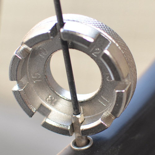 Bicycle Steel Wrench Bicycle Spoke Tire Repair Mountain Steel Wire Wheel Tool 8-Port Silver Wrench Tool 