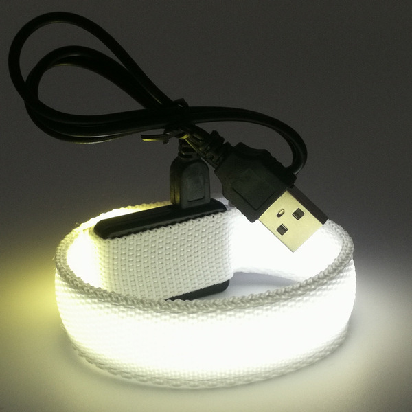 Fluorescence flashing bracelet