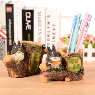 Cartoon Totoro pen holder resin crafts pastoral style student stationery pen holder Korean creative study ornaments